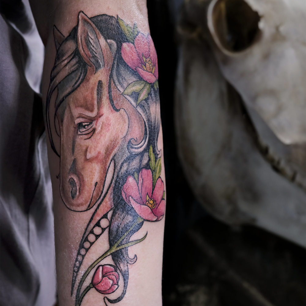 Liv-Valetintine-Horse-Tattoo-4 Liv-Valetintine-Horse-Tattoo-4